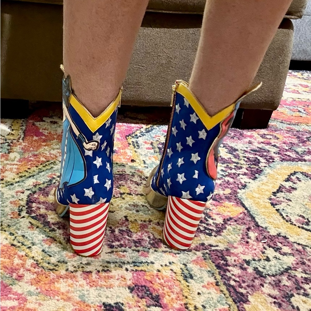 Superman Wonder Woman boots Size 39 irregular choice - Picture 4 of 11